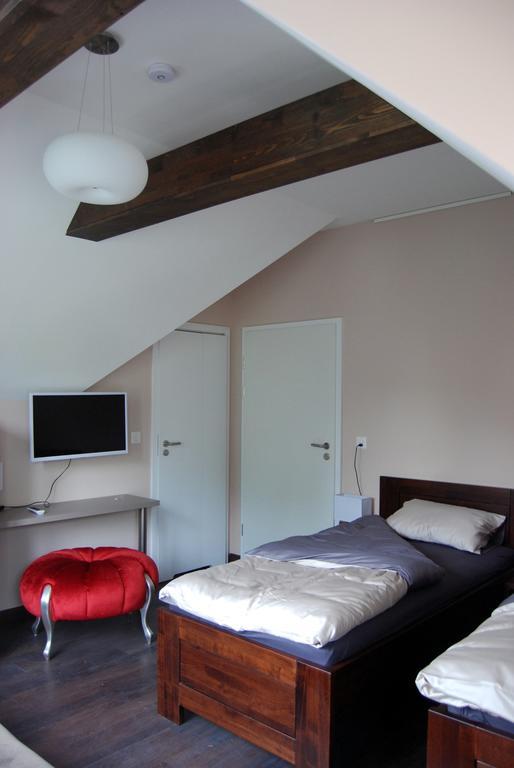 Bnb Comfort Guesthouse Olten - Lostorf エクステリア 写真